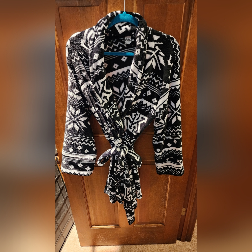 VS PINK Fleece ROBE